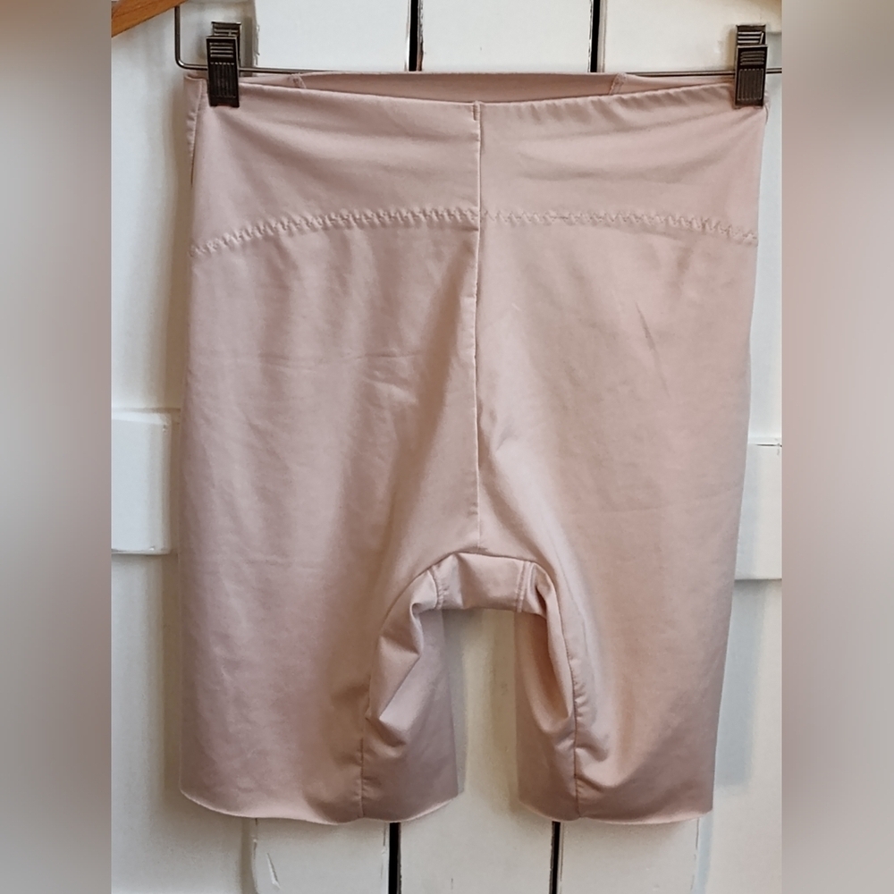 Jockey Women's Nude Shapewear | Size Large - Picture 2 of 3